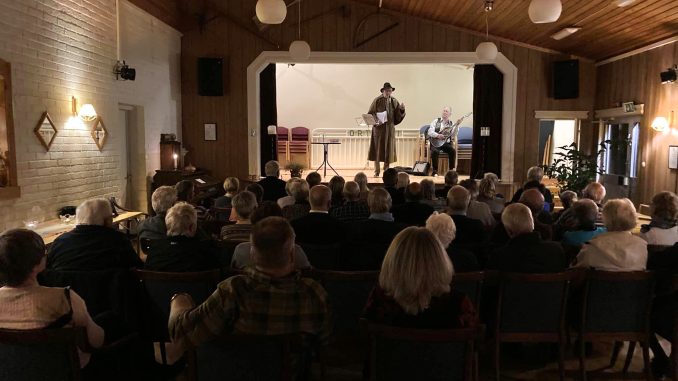 Frödingkväll i Mölnbacka. Foto: Göte Falk.