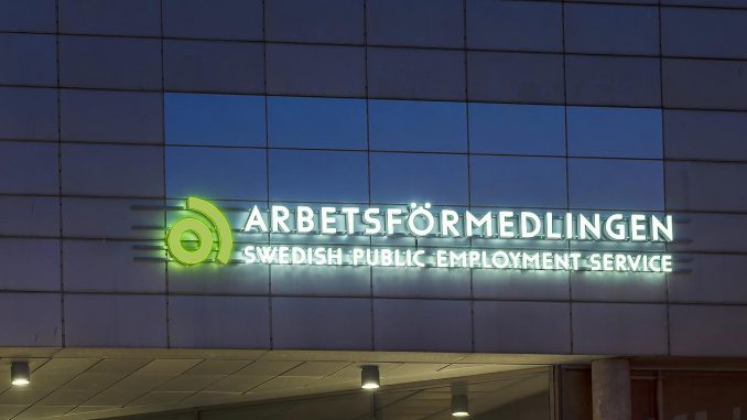 Arbetsförmedlingen fasadskylt.