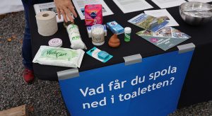 Ja, vet du vad som får spolas ner i toaletten? Foto: Länsstyrelsen